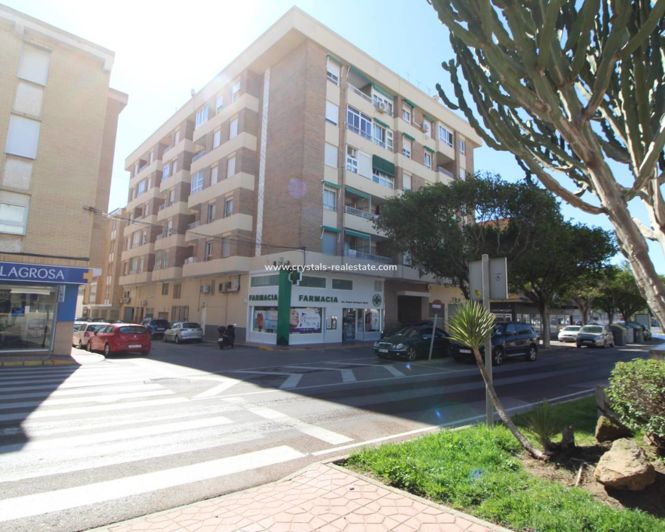 Image No.19-4 Bed Apartment for sale