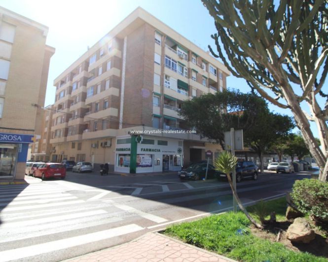 Image No.20-4 Bed Apartment for sale