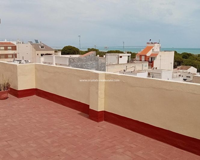 Image No.27-3 Bed Apartment for sale