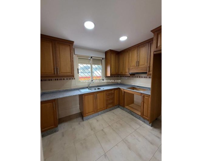 Image No.2-3 Bed Bungalow for sale