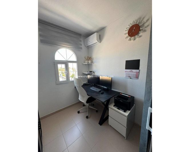 Image No.19-3 Bed Bungalow for sale