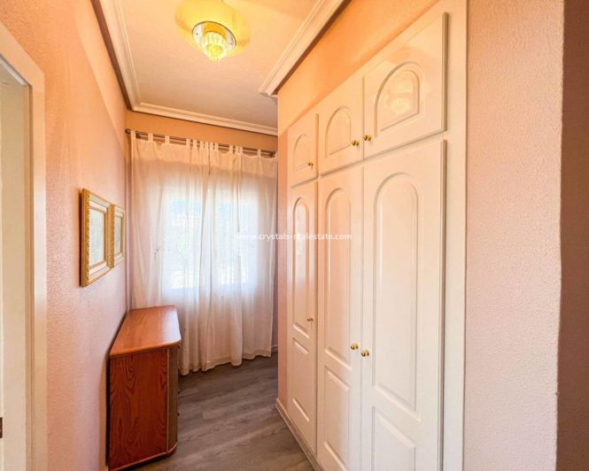 Image No.18-4 Bed Villa for sale