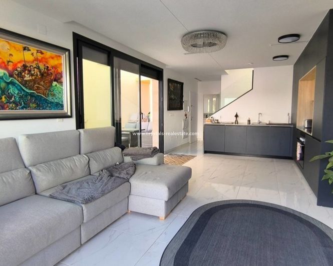 Image No.3-3 Bed Villa for sale