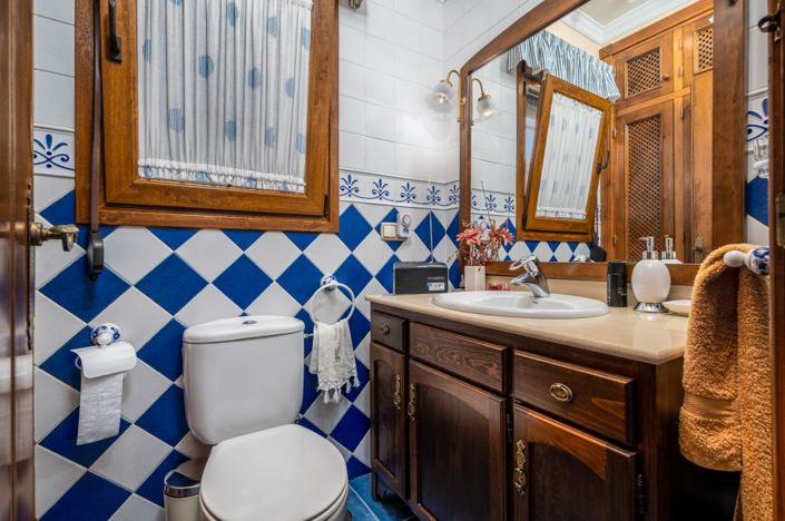 Image No.14-Villa de 4 chambres à vendre à Nerja