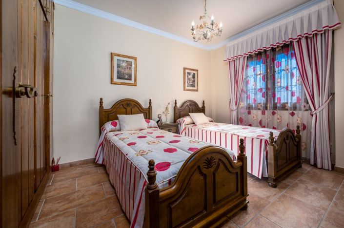 Image No.22-Villa de 4 chambres à vendre à Nerja