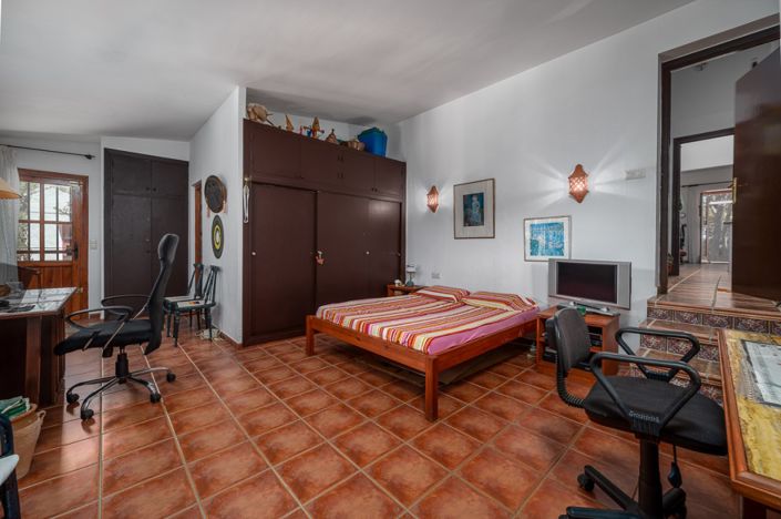 Image No.32-4 Bed Villa for sale