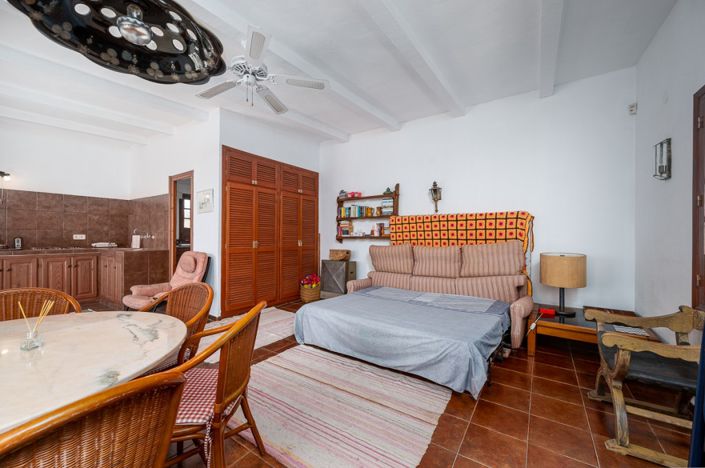 Image No.48-4 Bed Villa for sale