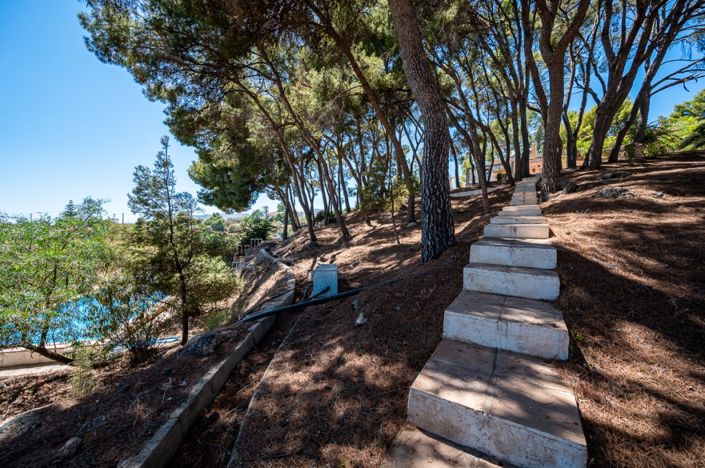 Image No.52-4 Bed Villa for sale