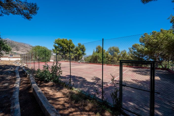 Image No.53-4 Bed Villa for sale