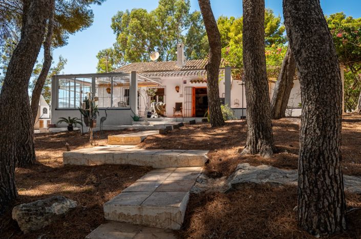 Image No.54-4 Bed Villa for sale