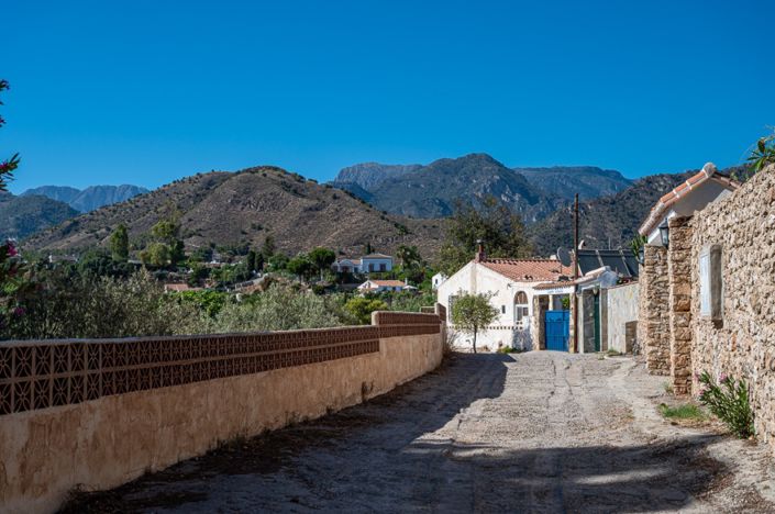 Image No.57-4 Bed Villa for sale