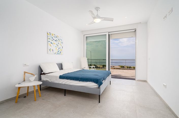 Image No.25-6 Bed Villa for sale