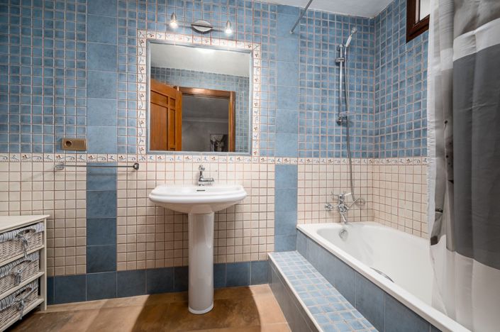 Image No.16-5 Bed Villa for sale