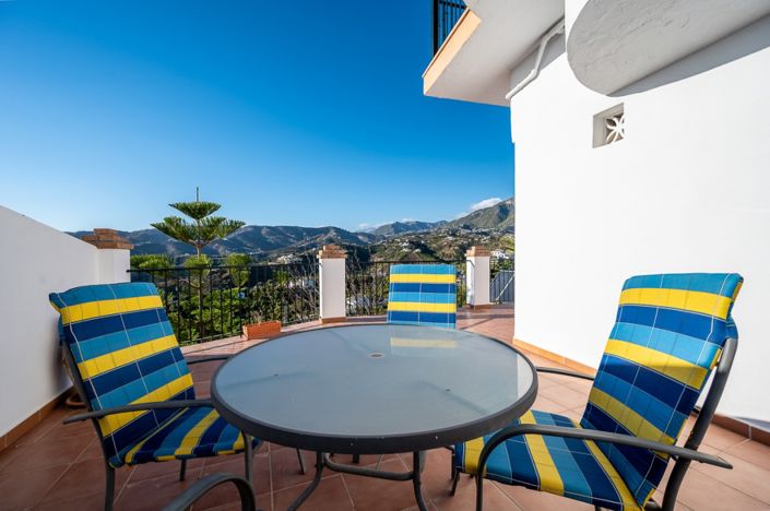 Image No.25-5 Bed Villa for sale