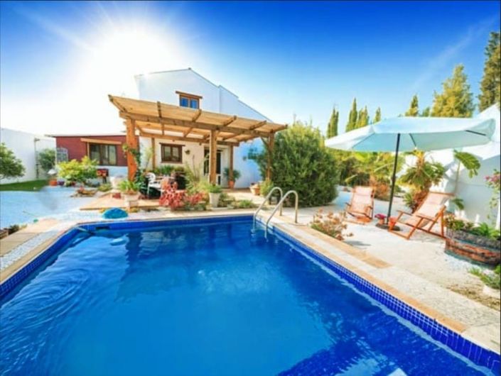 Image No.1-Villa de 2 chambres à vendre à Estepona