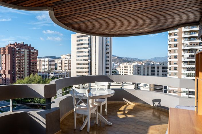 Image No.20-3 Bed Apartment for sale