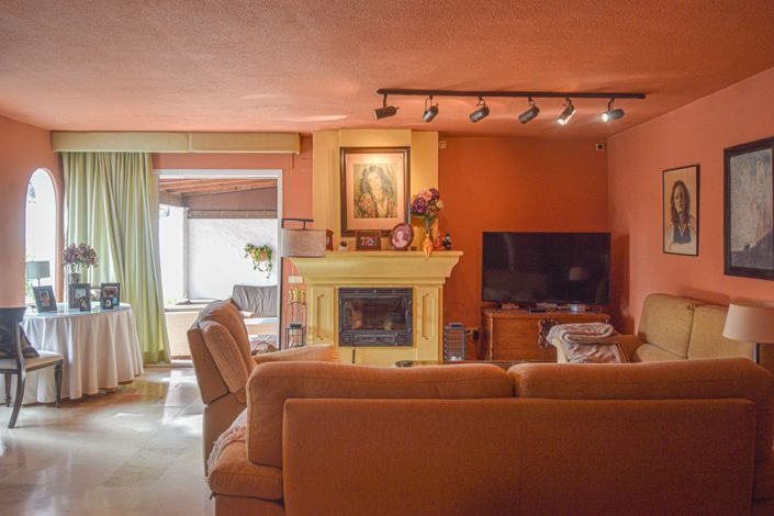 Image No.15-4 Bed Semi-Detached for sale