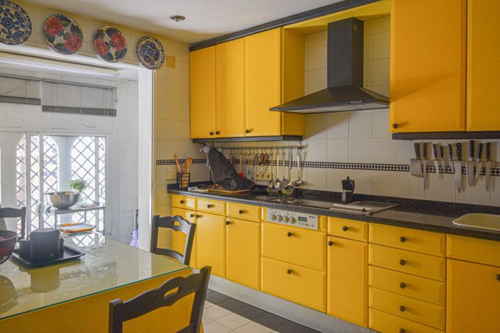 Image No.17-4 Bed Semi-Detached for sale