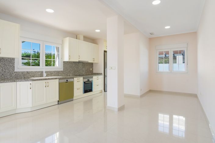 Image No.4-Villa de 4 chambres à vendre à Orihuela