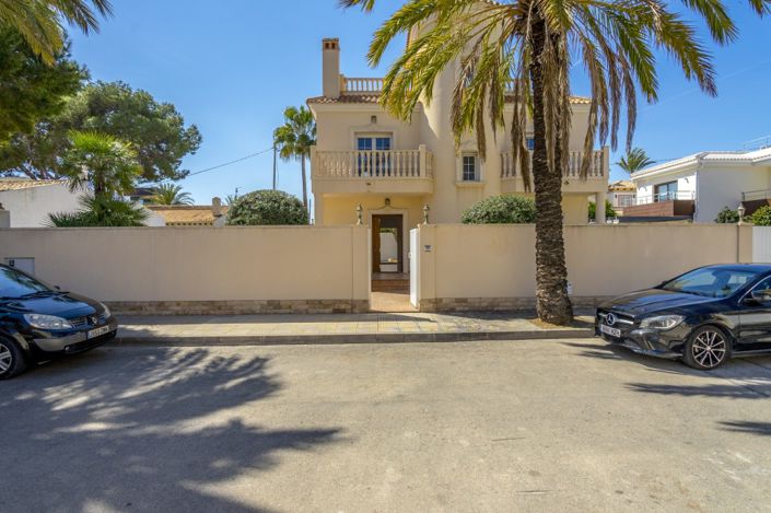 Image No.43-Villa de 4 chambres à vendre à Orihuela