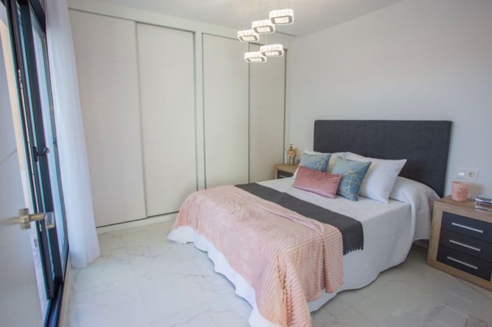 Image No.9-3 Bed Villa for sale