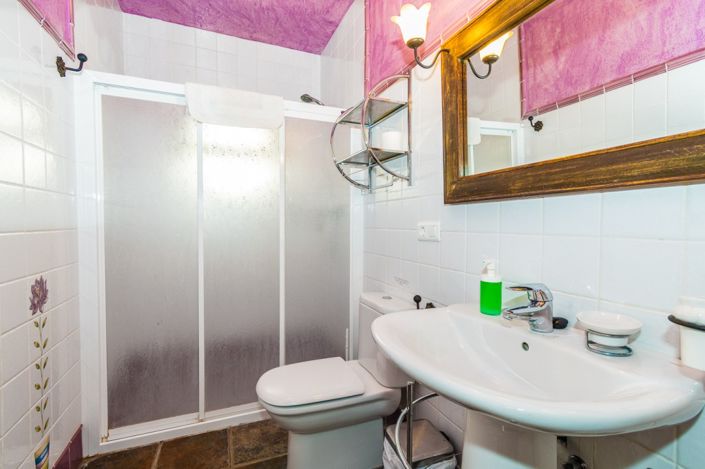 Image No.31-7 Bed Villa for sale