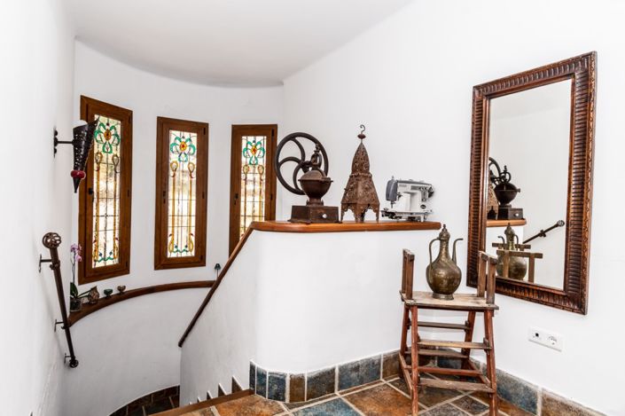 Image No.33-7 Bed Villa for sale