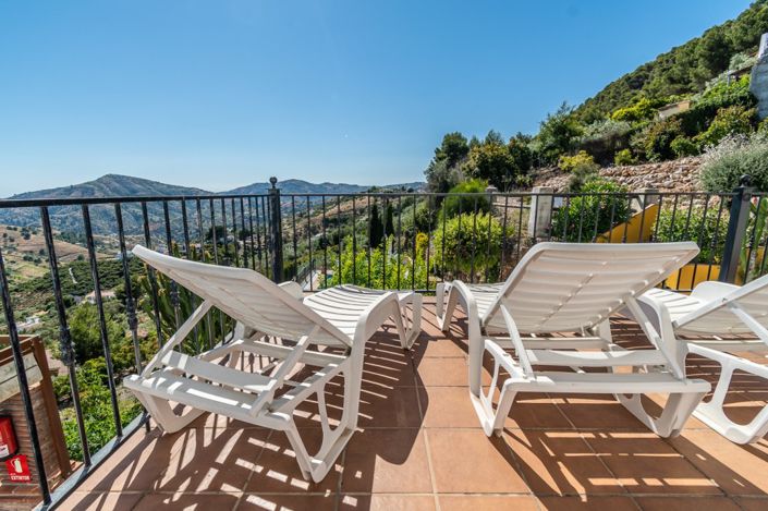 Image No.53-7 Bed Villa for sale