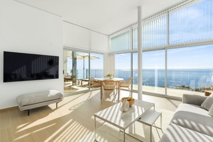 Image No.24-3 Bed Property for sale