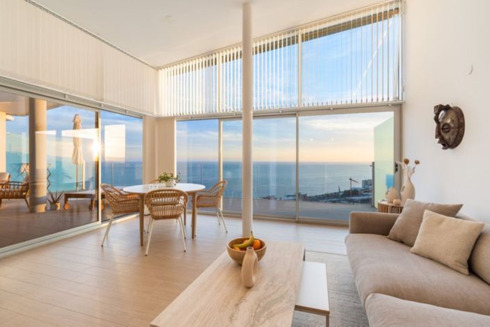 Image No.28-3 Bed Property for sale