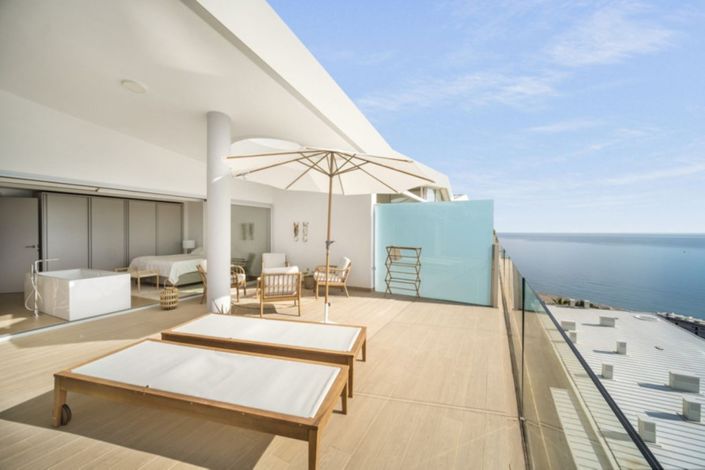 Image No.3-3 Bed Property for sale