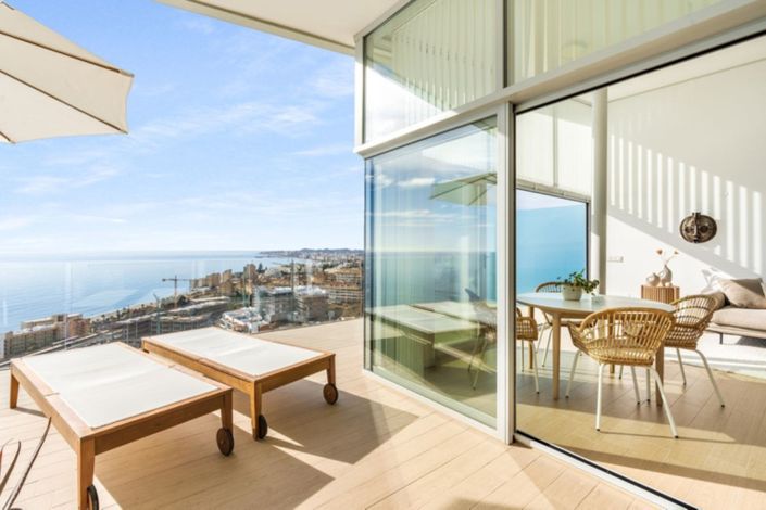 Image No.30-3 Bed Property for sale