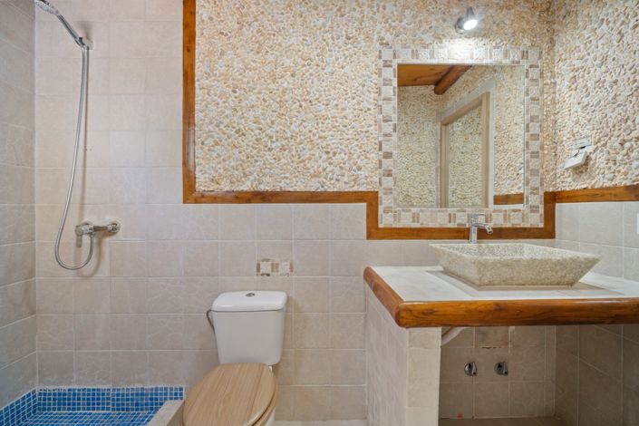 Image No.10-4 Bed Townhouse for sale