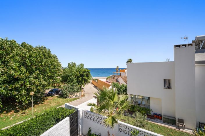 Image No.11-4 Bed Townhouse for sale