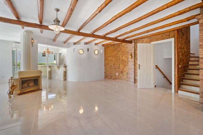 Image No.19-4 Bed Townhouse for sale