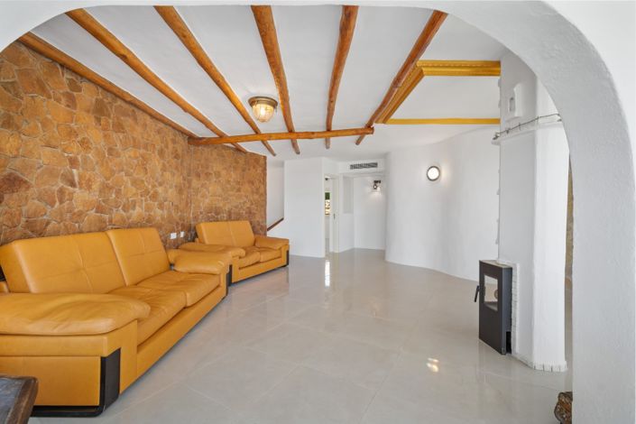 Image No.8-4 Bed Townhouse for sale