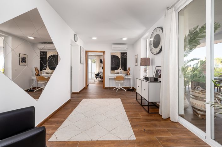 Image No.10-6 Bed Villa for sale