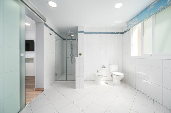 Image No.59-6 Bed Villa for sale