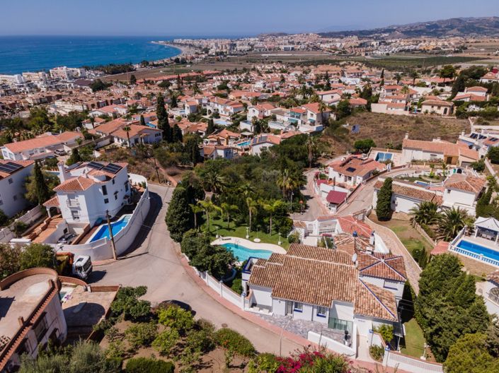 Image No.7-6 Bed Villa for sale