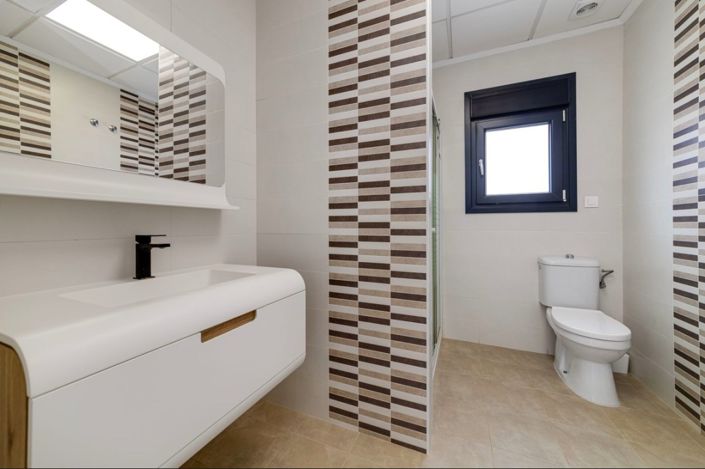 Image No.13-4 Bed Villa for sale