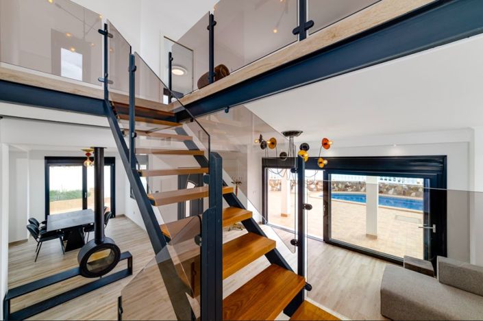 Image No.18-4 Bed Villa for sale