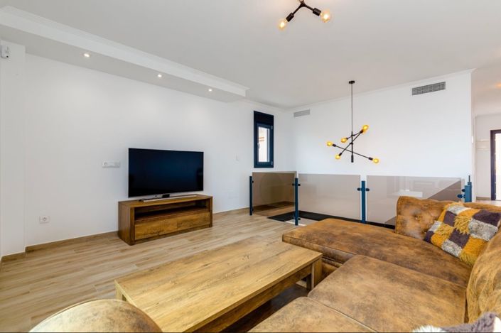 Image No.20-4 Bed Villa for sale