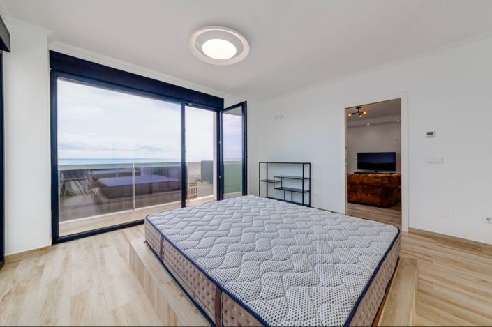 Image No.32-4 Bed Villa for sale