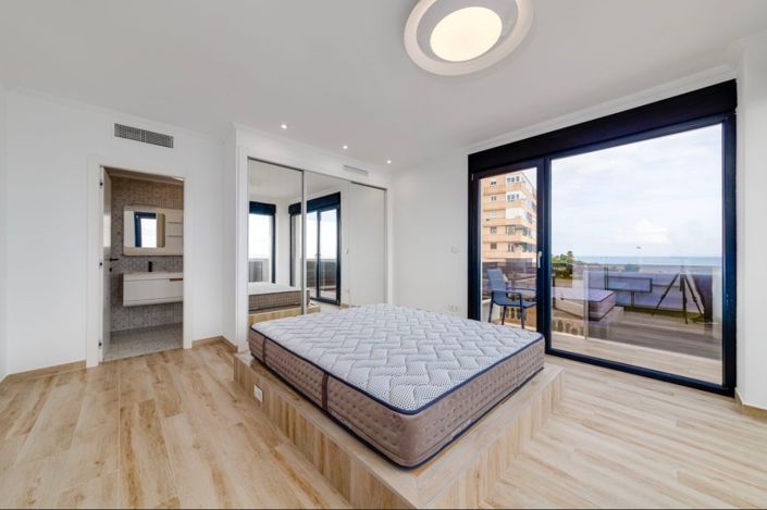 Image No.33-4 Bed Villa for sale