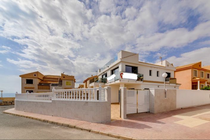 Image No.38-4 Bed Villa for sale