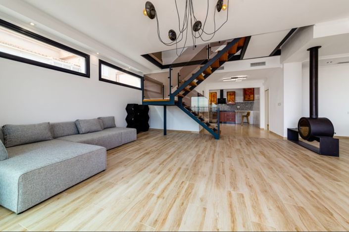 Image No.9-4 Bed Villa for sale