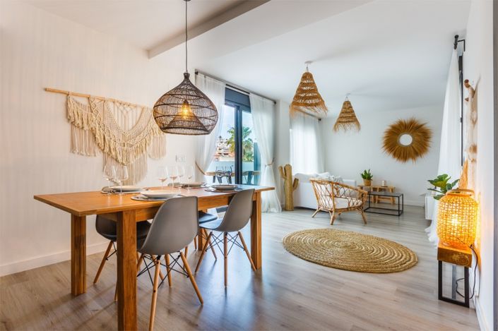 Image No.15-3 Bed Property for sale