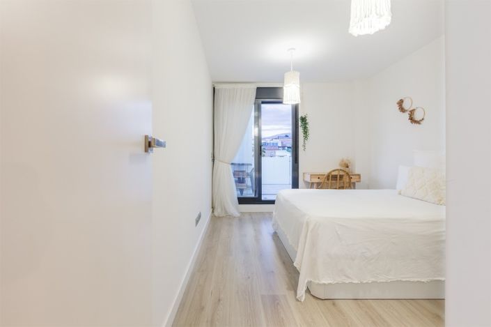 Image No.21-3 Bed Property for sale