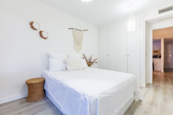 Image No.24-3 Bed Property for sale