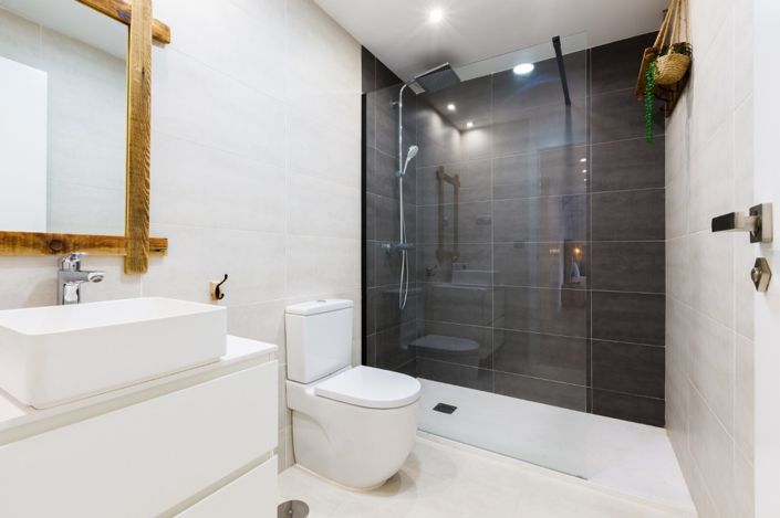 Image No.31-3 Bed Property for sale